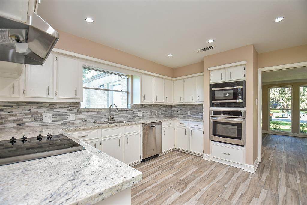 10 Merion Lane - Photo 1