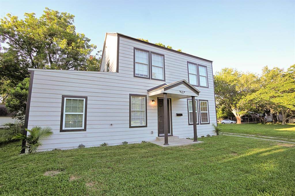 604 Gulf Street - Photo 1