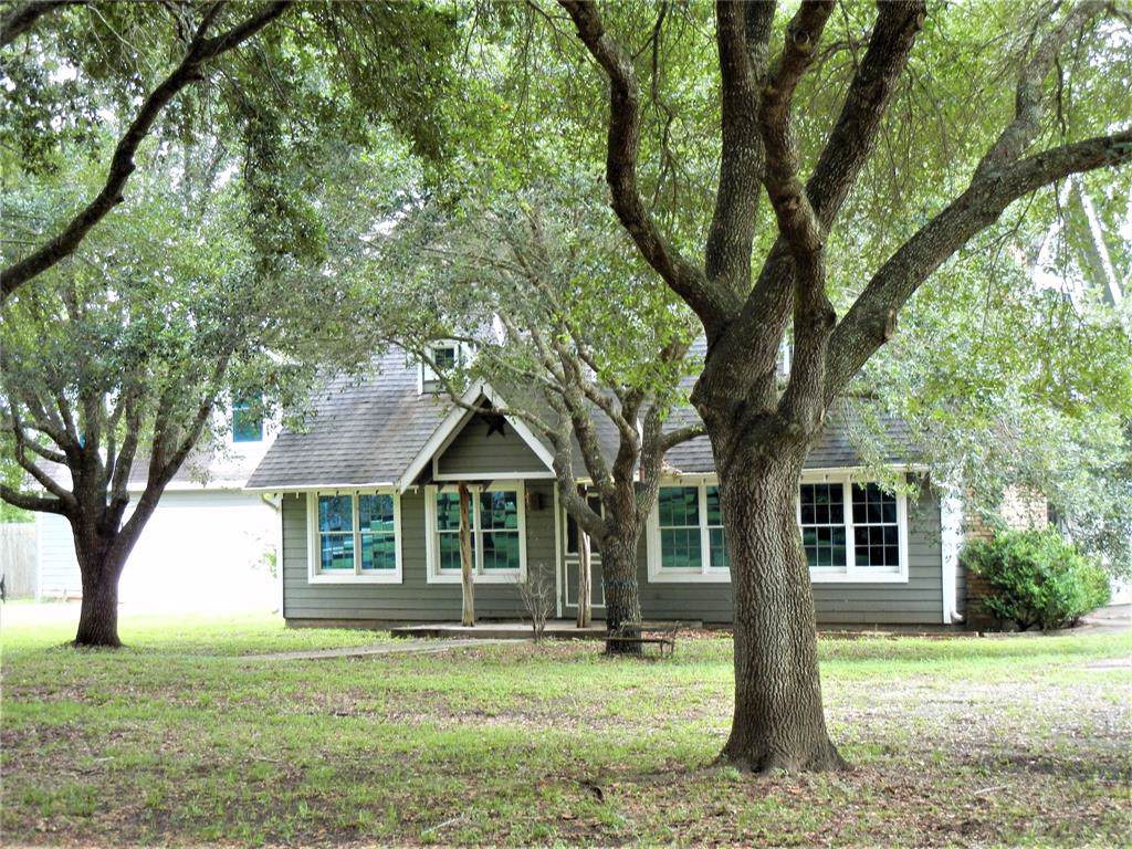 122 Serrato Lane - Photo 1