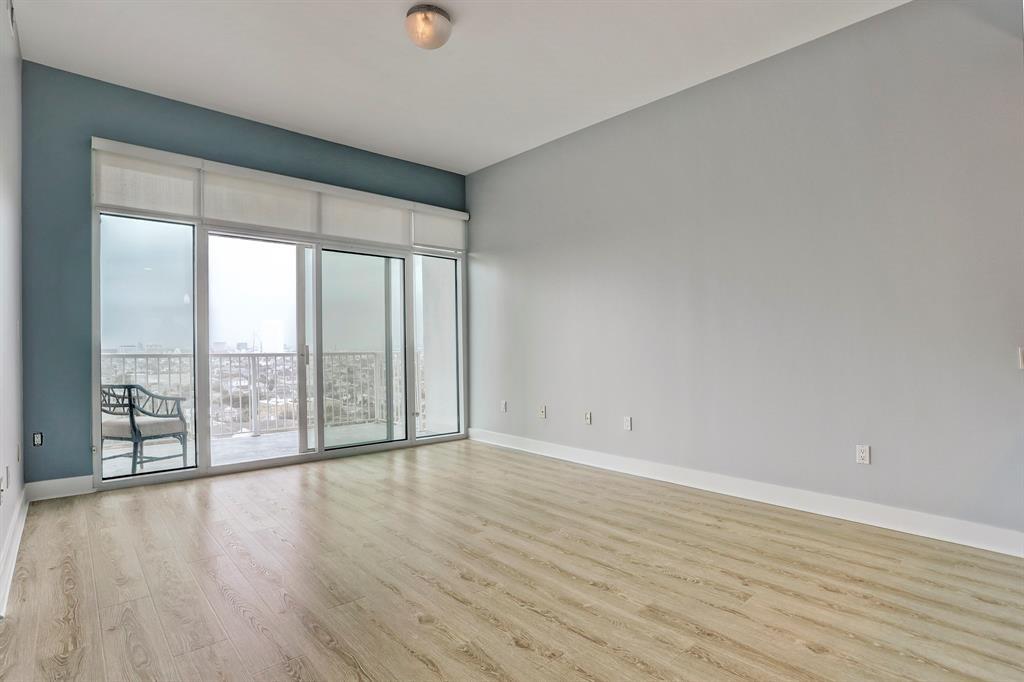 500 Seawall - Photo 1