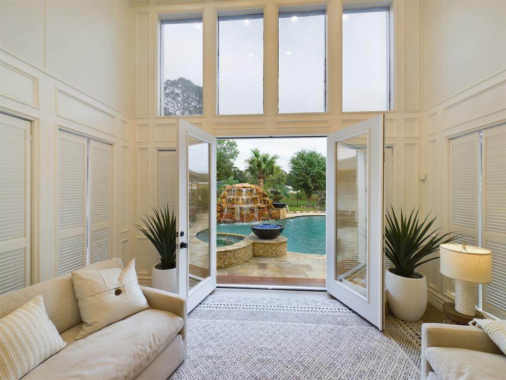 7702 Antoine Drive - Photo 1