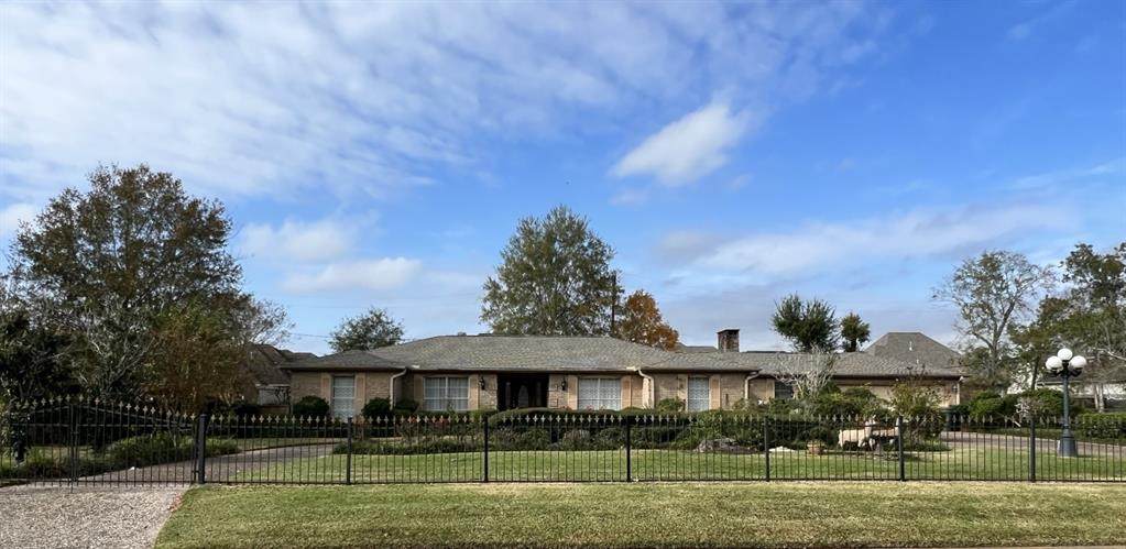 3210 Blossom Drive - Photo 1