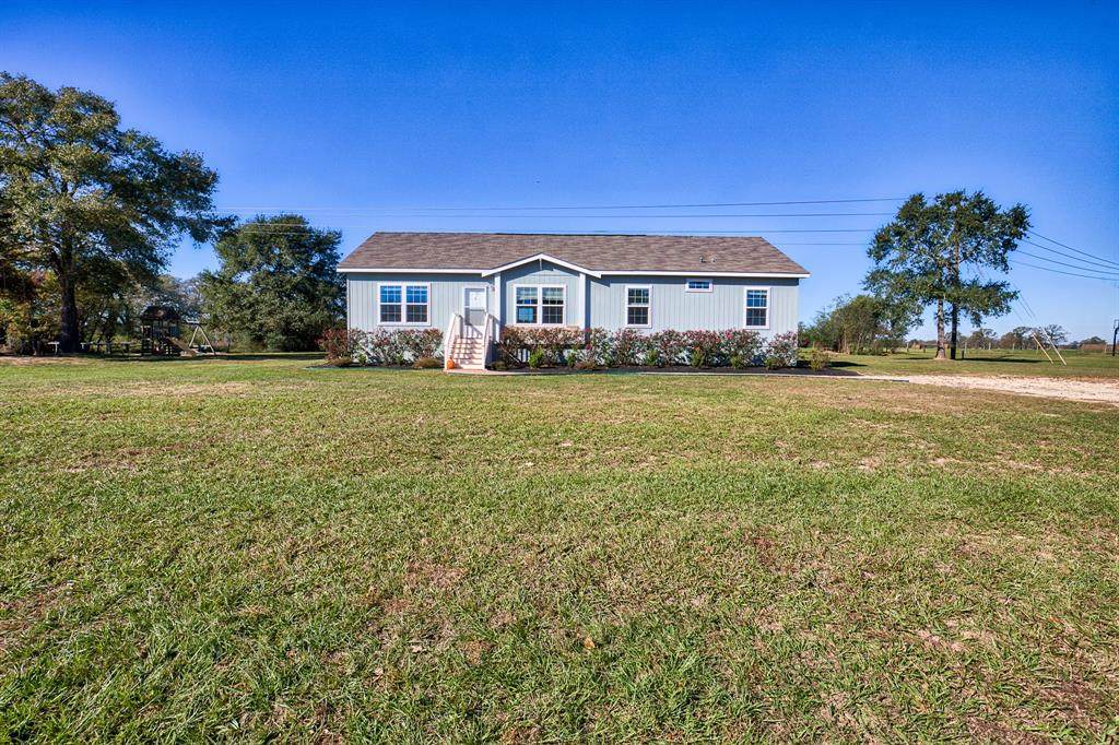 425 25th Street - Photo 1