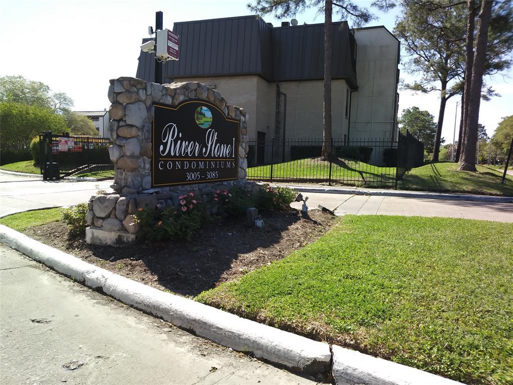 3015 Walnut Bend Lane - Photo 1