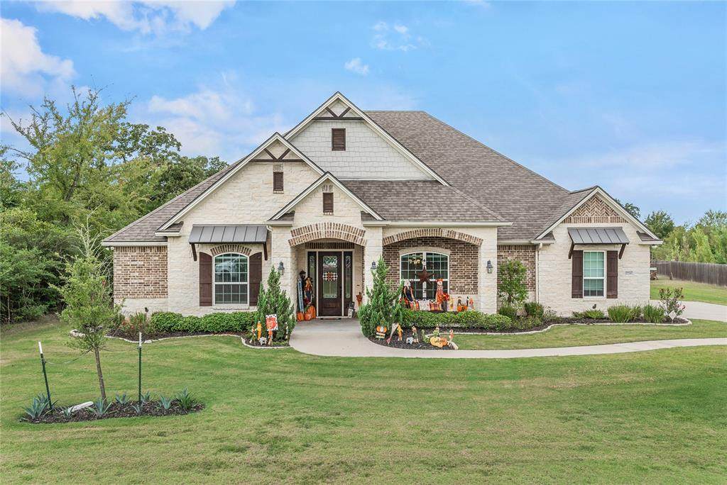 17716 Saddle Creek Drive - Photo 1