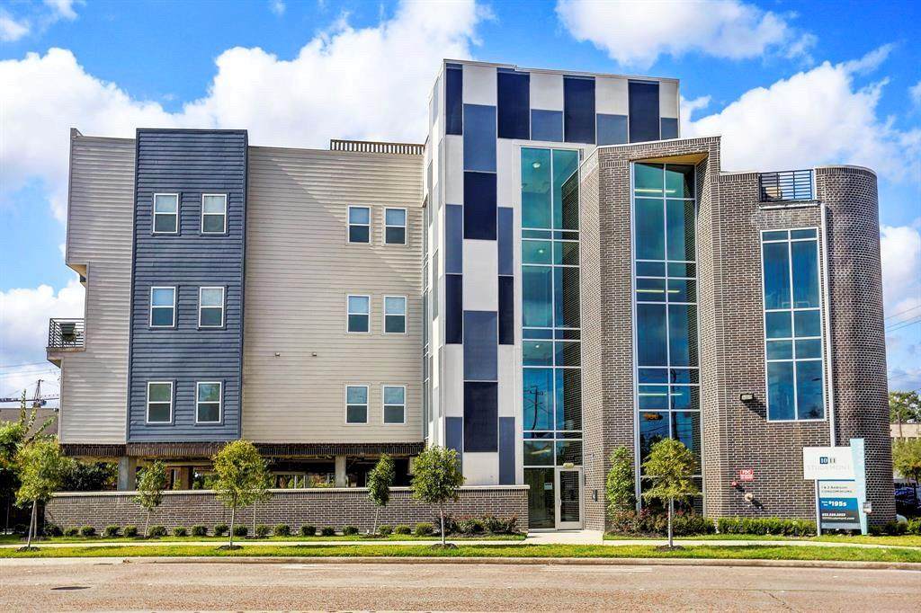 1011 Studemont Street - Photo 1