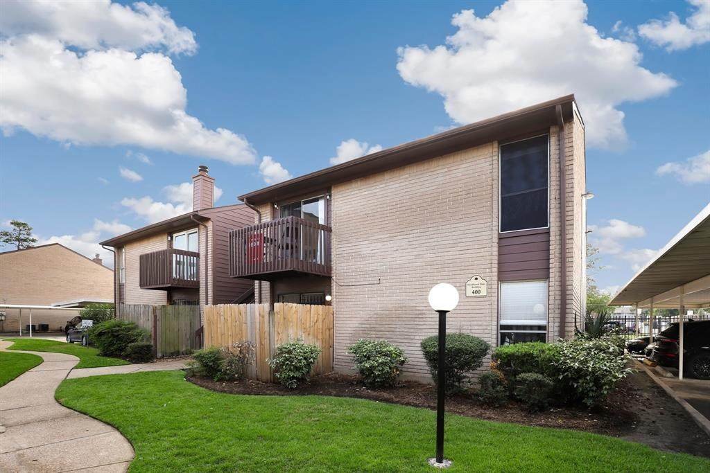 12905 Woodforest Boulevard - Photo 1