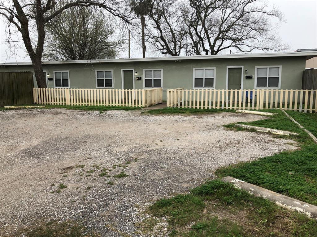 905 Fayle Street - Photo 1