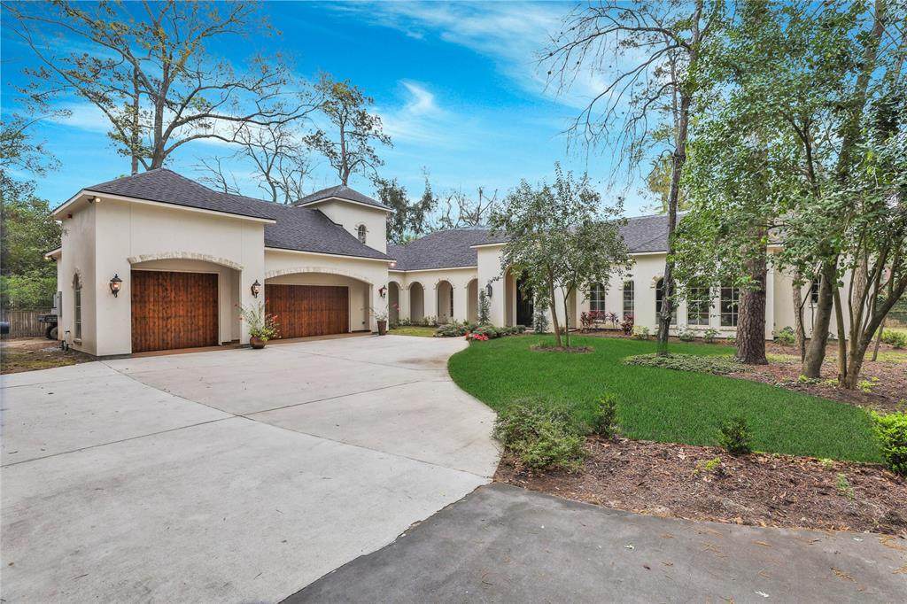 752 Echo Lane - Photo 1