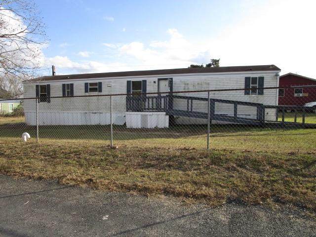 302 St John Road - Photo 1