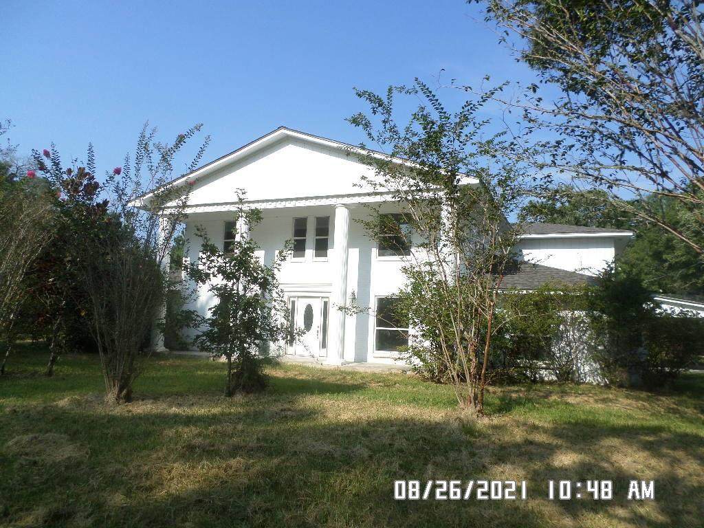 5403 Bayou Boulevard - Photo 1