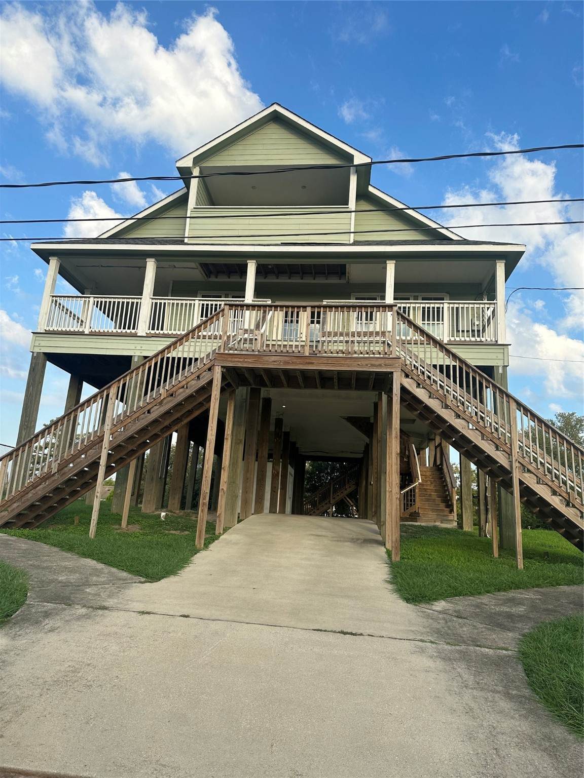 205 Rue Orleans Street - Photo 1