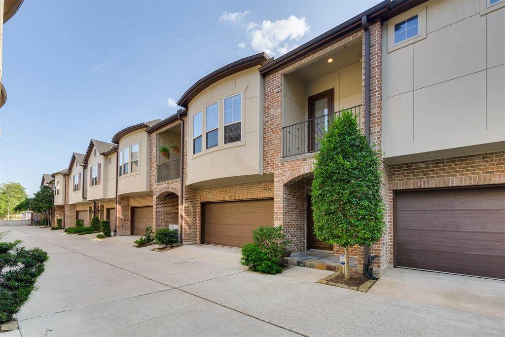 1248 Sampson Street - Photo 1