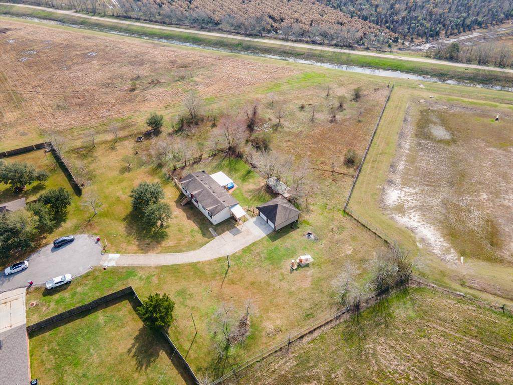 19199 County Road 669E - Photo 1