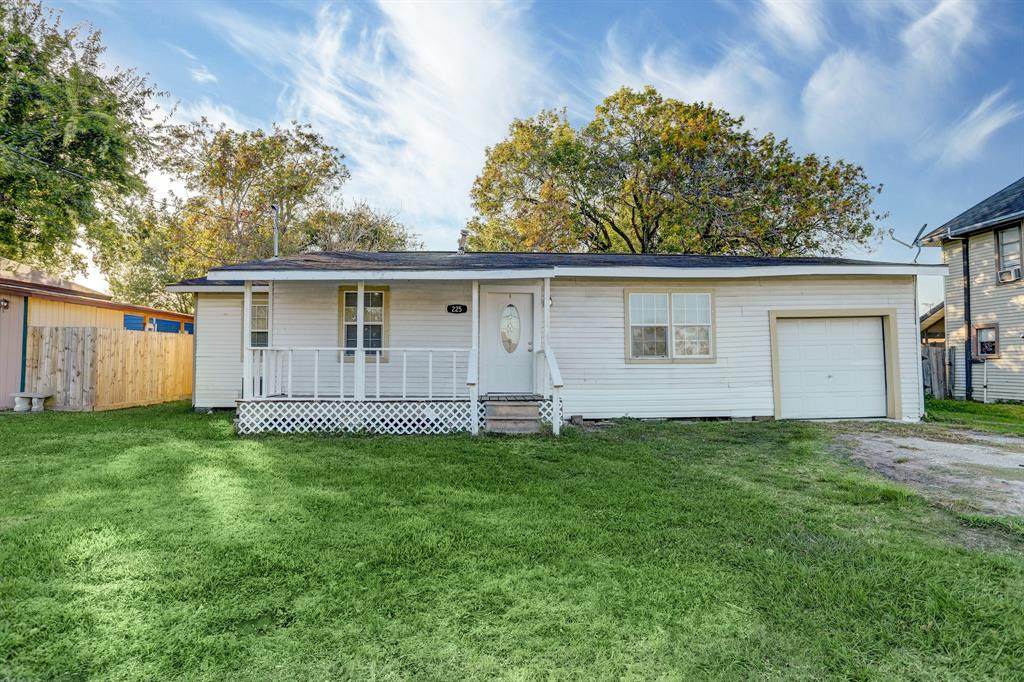 225 2nd Street - Photo 1
