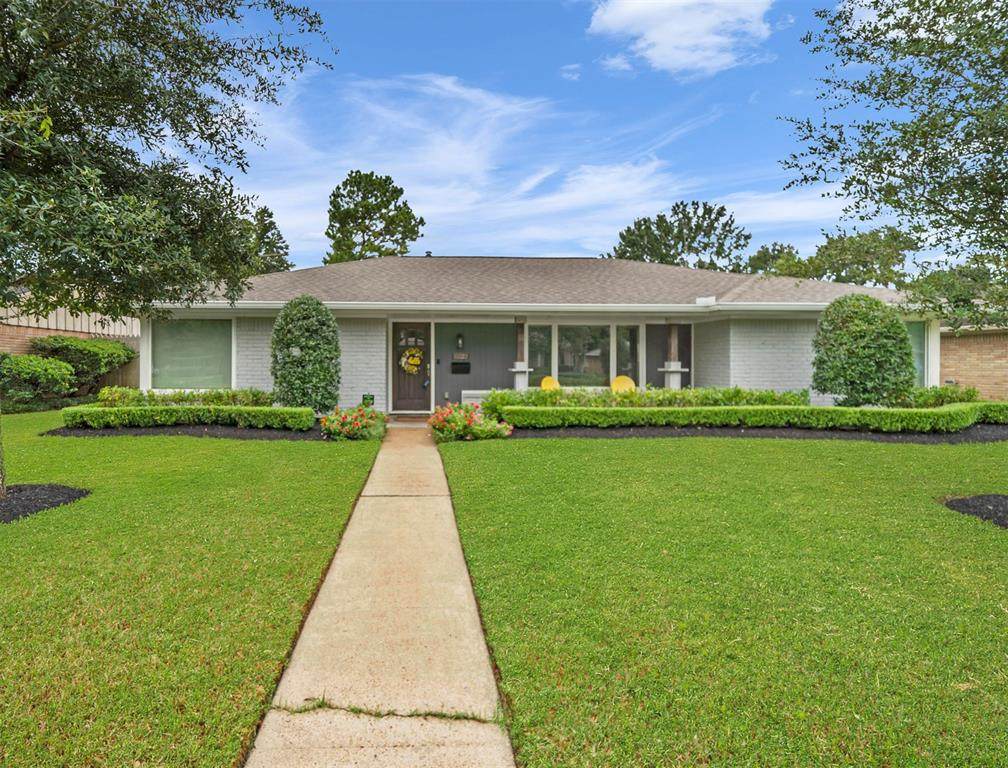 11122 Atwell Drive - Photo 1