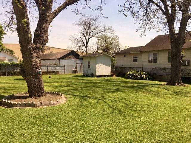 3913 Rotman Street - Photo 1