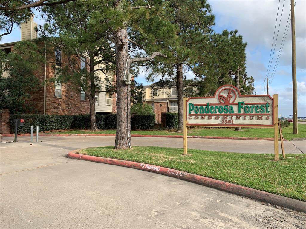 2501 Gulf Freeway - Photo 1