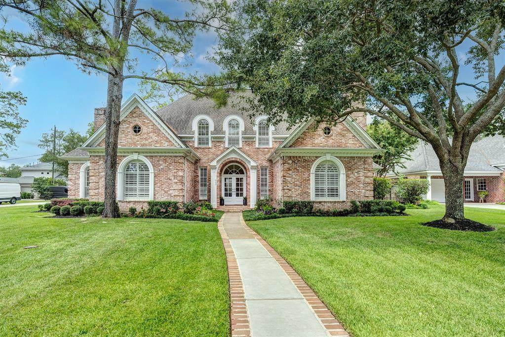 243 Warrenton Drive - Photo 1