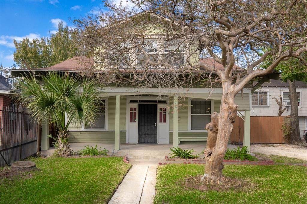 301 Hagerman Street - Photo 1