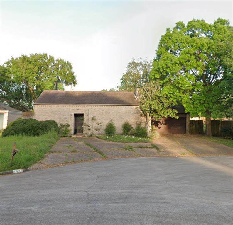 2047 Briarlee Drive - Photo 1