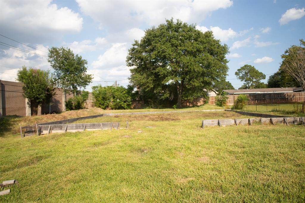 9603 Cliffwood Drive - Photo 1