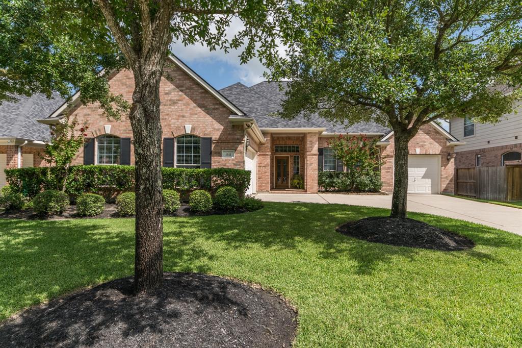 1611 Noble Pointe Drive - Photo 1
