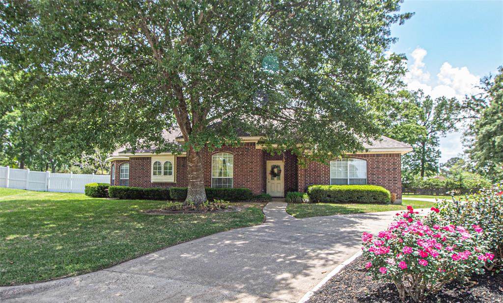 109 Hawthorn Circle - Photo 1