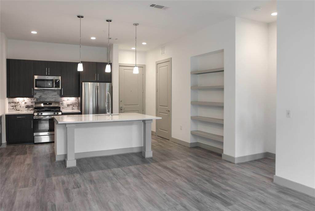 3030 Summer Street - Photo 1