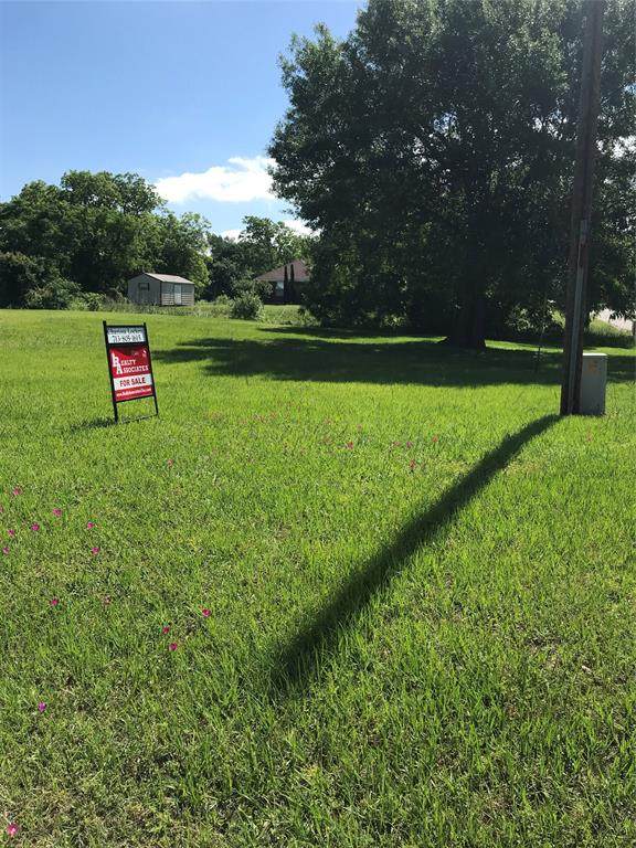 536 15th Street - Photo 1