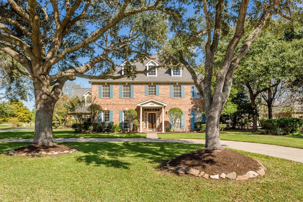 4118 Pembrooke Way - Photo 1