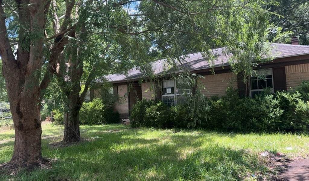 22972 Keith Drive - Photo 1
