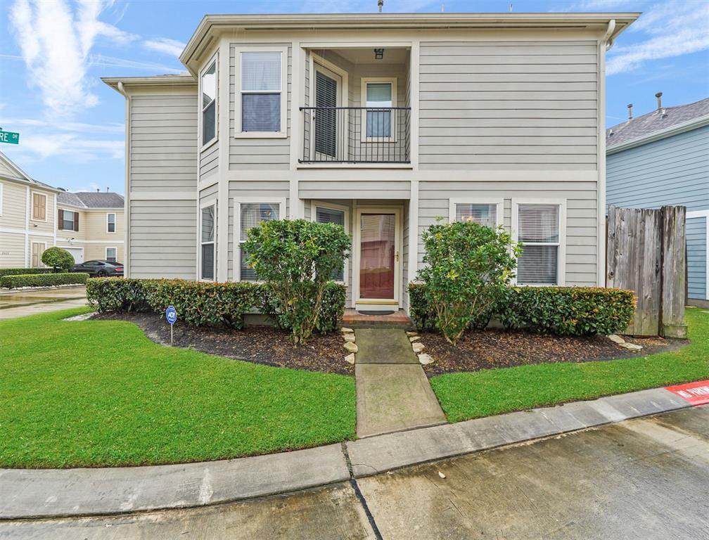 2606 Woodridge Cove Drive - Photo 1