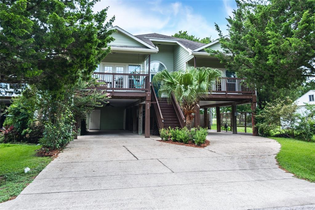 412 Lakeside Drive - Photo 1