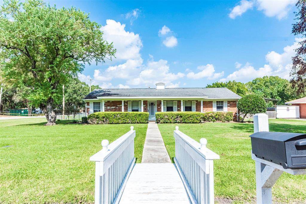 701 Pampa Street - Photo 1