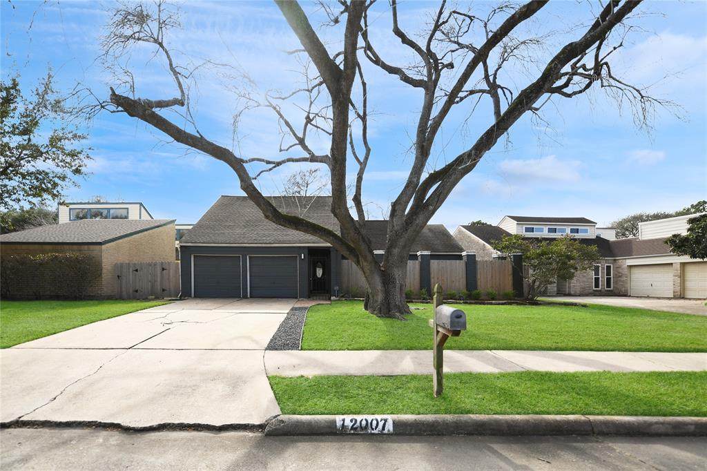 12007 Rocky Knoll Drive - Photo 1