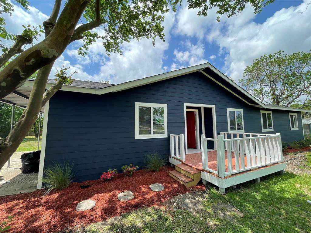 2734 Ash Road - Photo 1