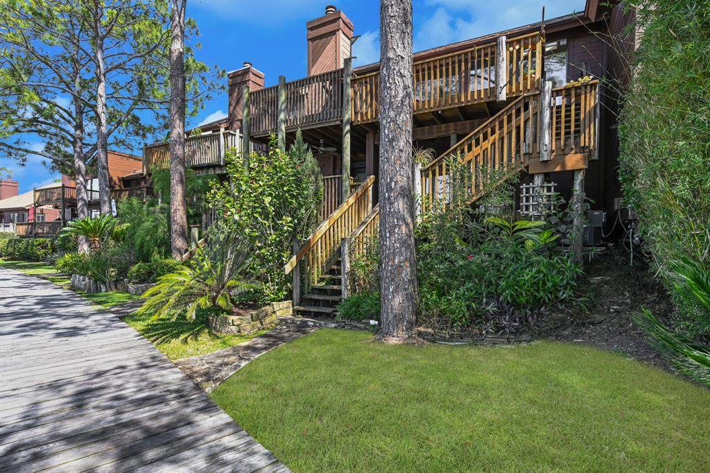 679 Davis Road - Photo 1