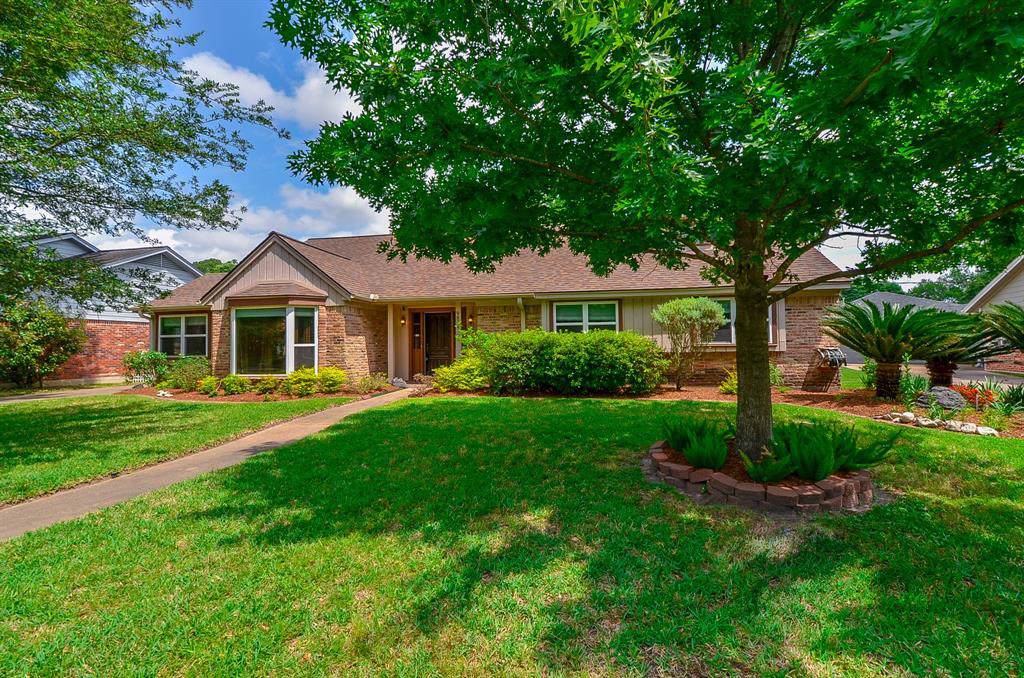 9814 Vogue Lane - Photo 1
