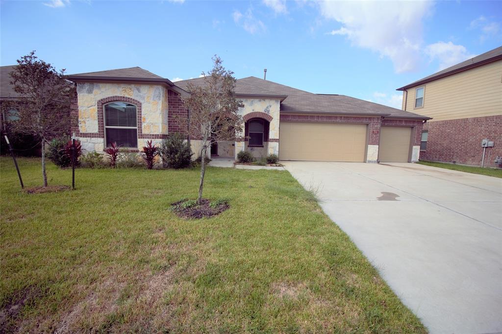 31 Royal Rose Drive - Photo 1