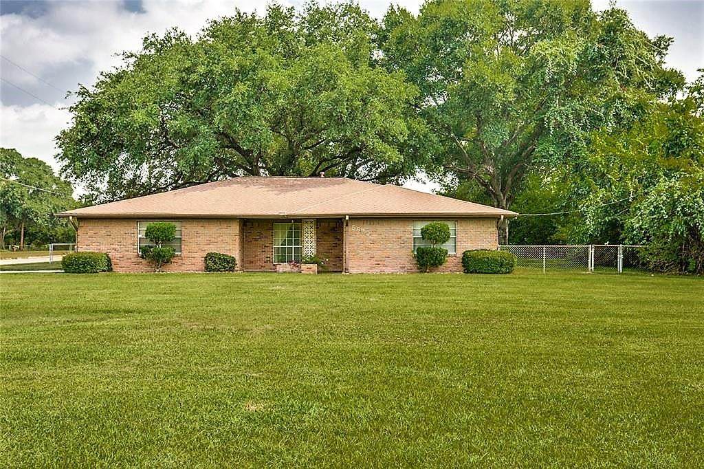 5930 Killough Street - Photo 1