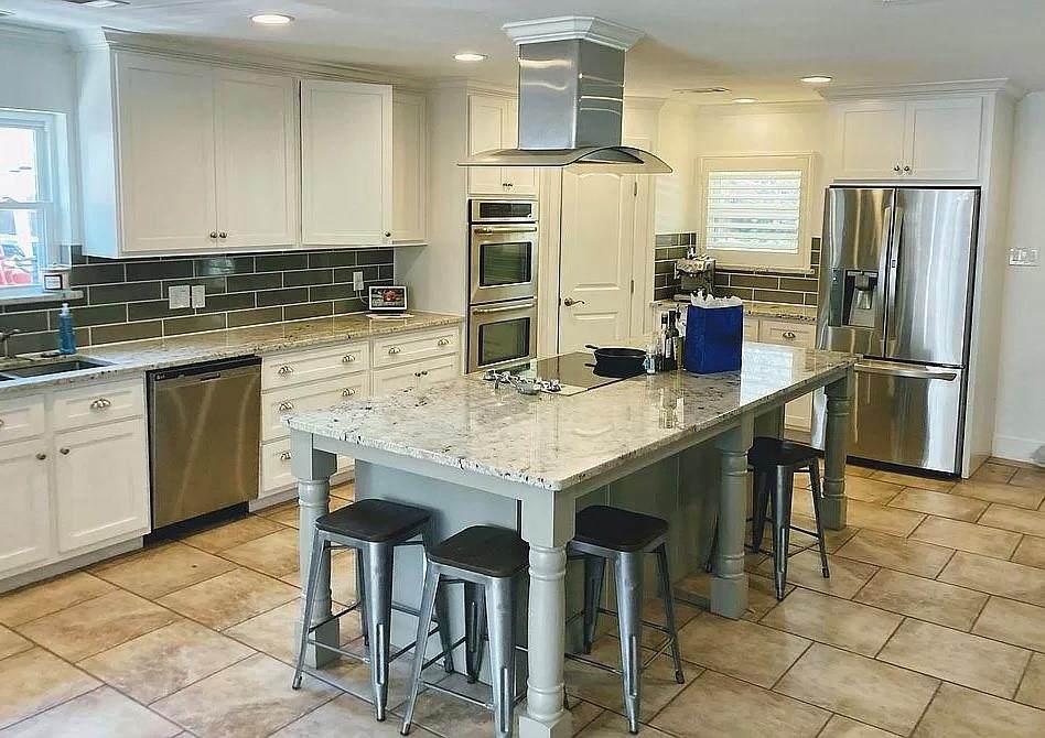 7615 Westwind Lane - Photo 1