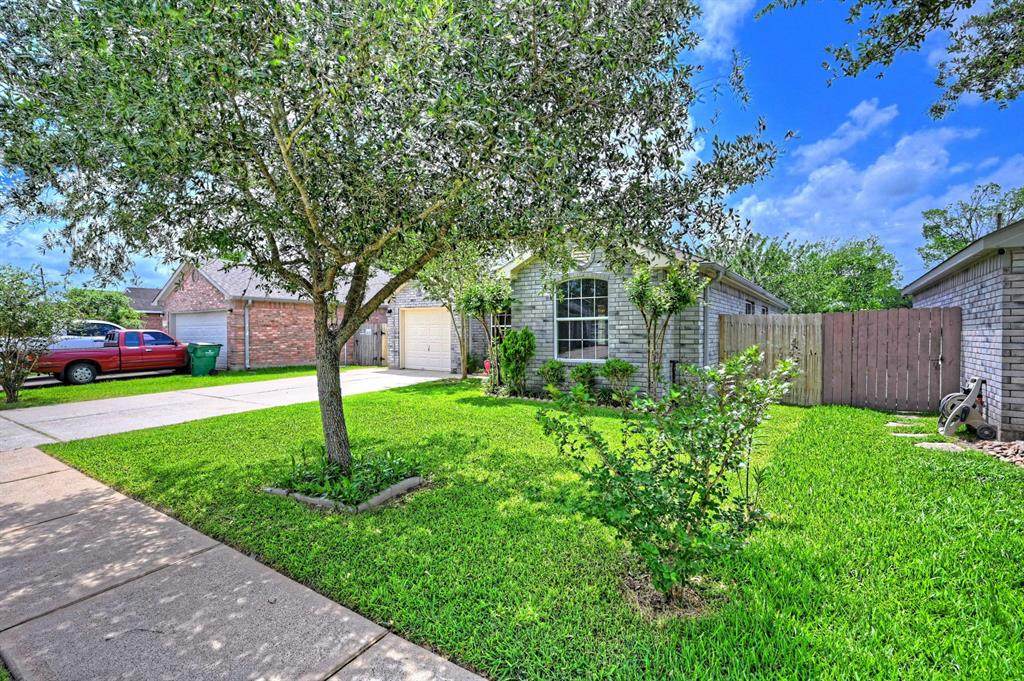 5514 Rio Ramos Street - Photo 1