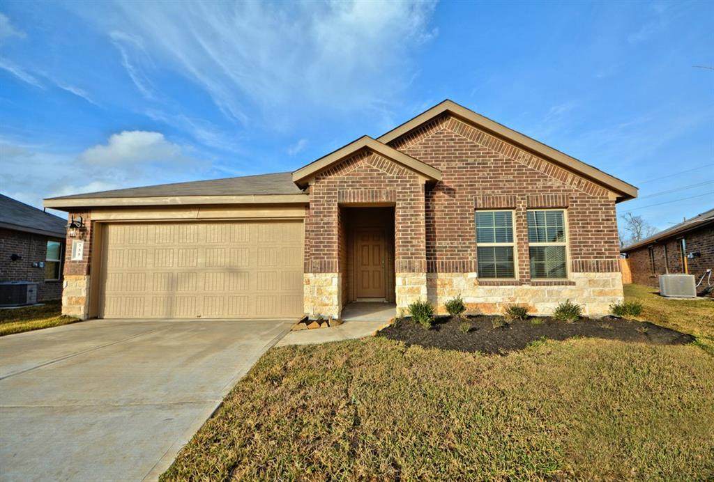 3911 Park Ridge Court - Photo 1