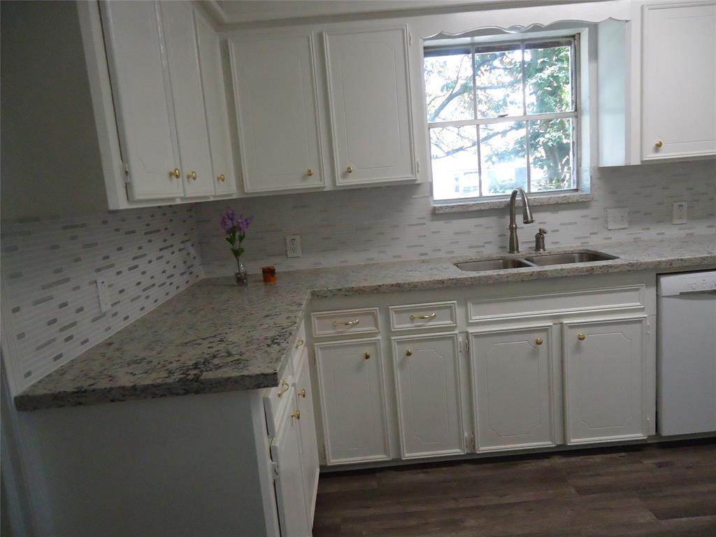 5107 Pine Arbor - Photo 1