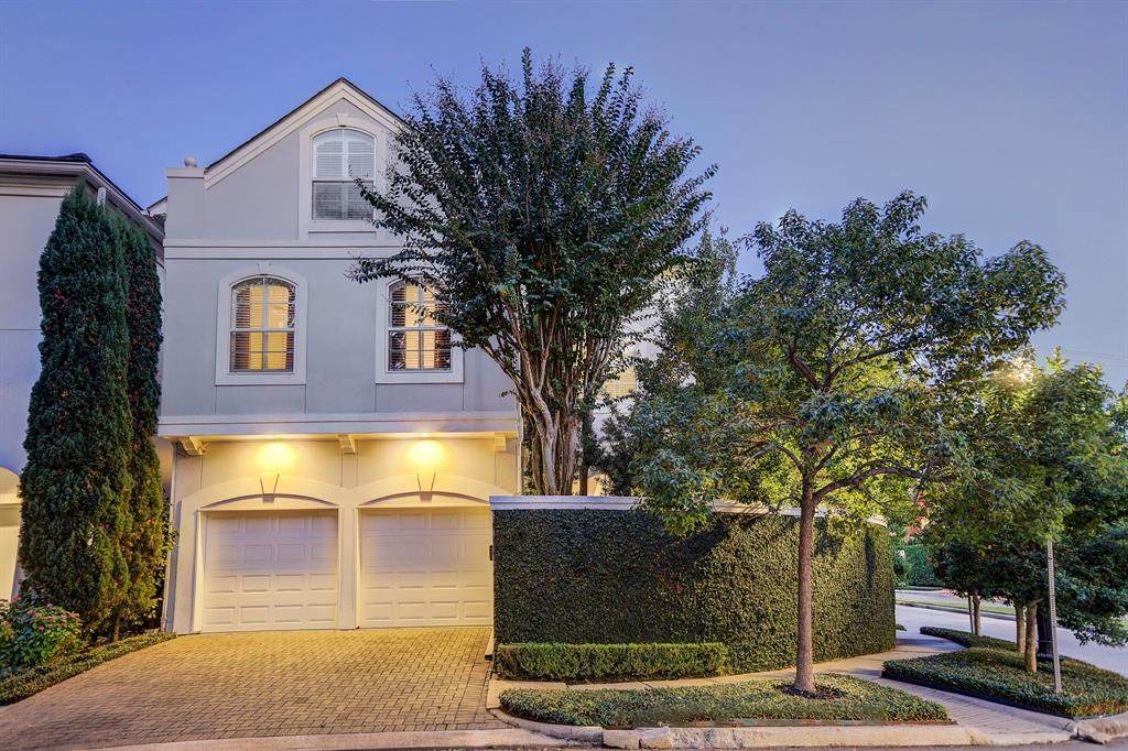 2313 Kingston Street - Photo 1