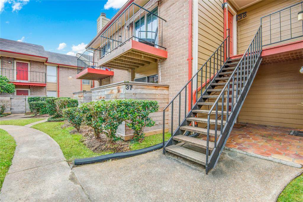12955 Woodforest Boulevard - Photo 1