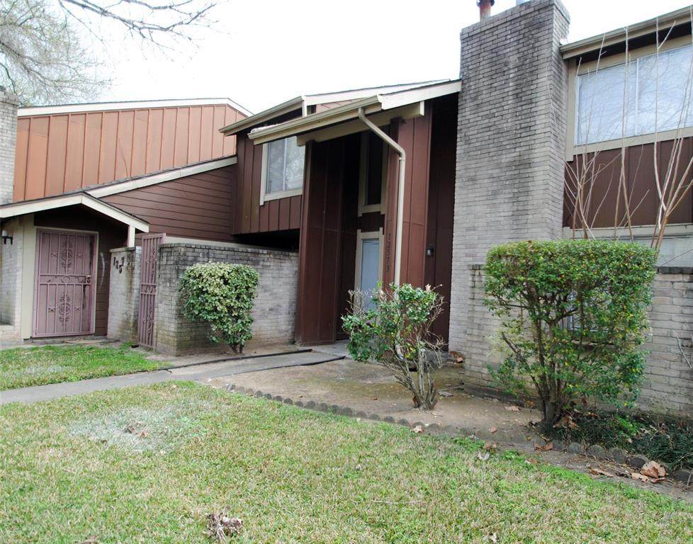 12573 Wellington Park Drive - Photo 1