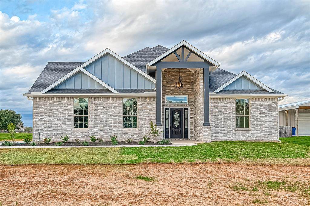 926 Buffalo Trail - Photo 1