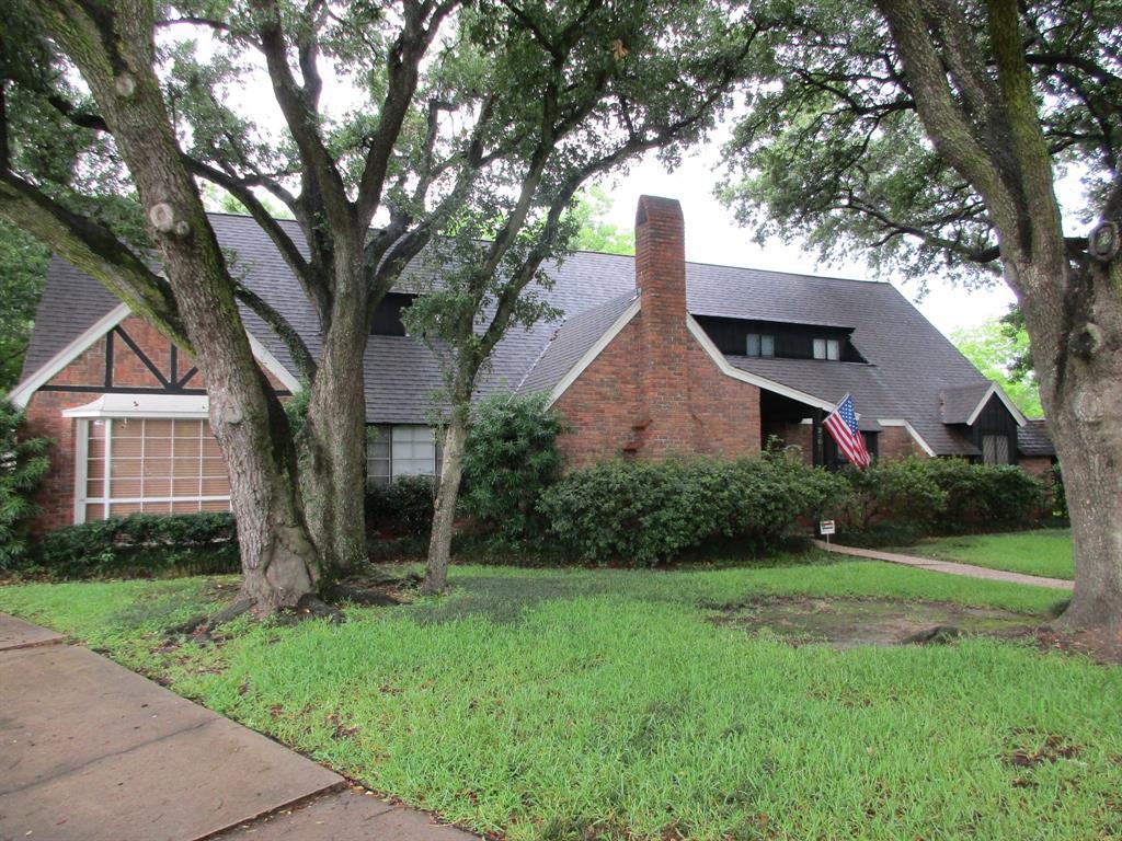 2201 Fenwood Drive - Photo 1